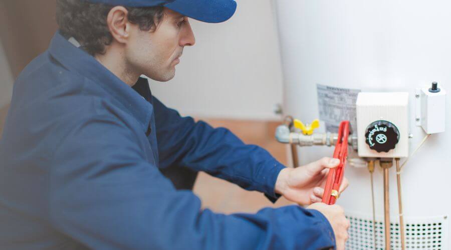 Expert burst pipe repair services in Elsah, IL